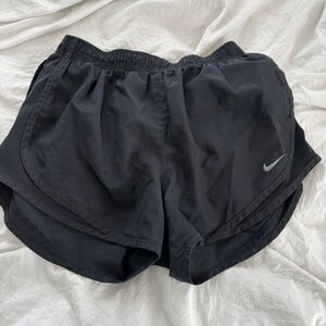 NIKE Small Running Athletic Flowy Dri-Fit Women's Black Shorts